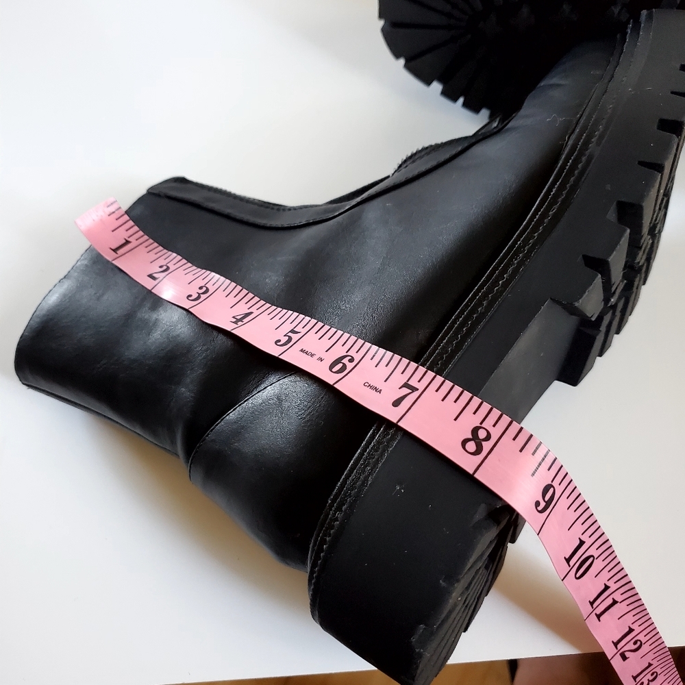 American Eagle Outfitters Black Combat Boots with Rugged Sole Size 6.5 - Picture 8 of 8